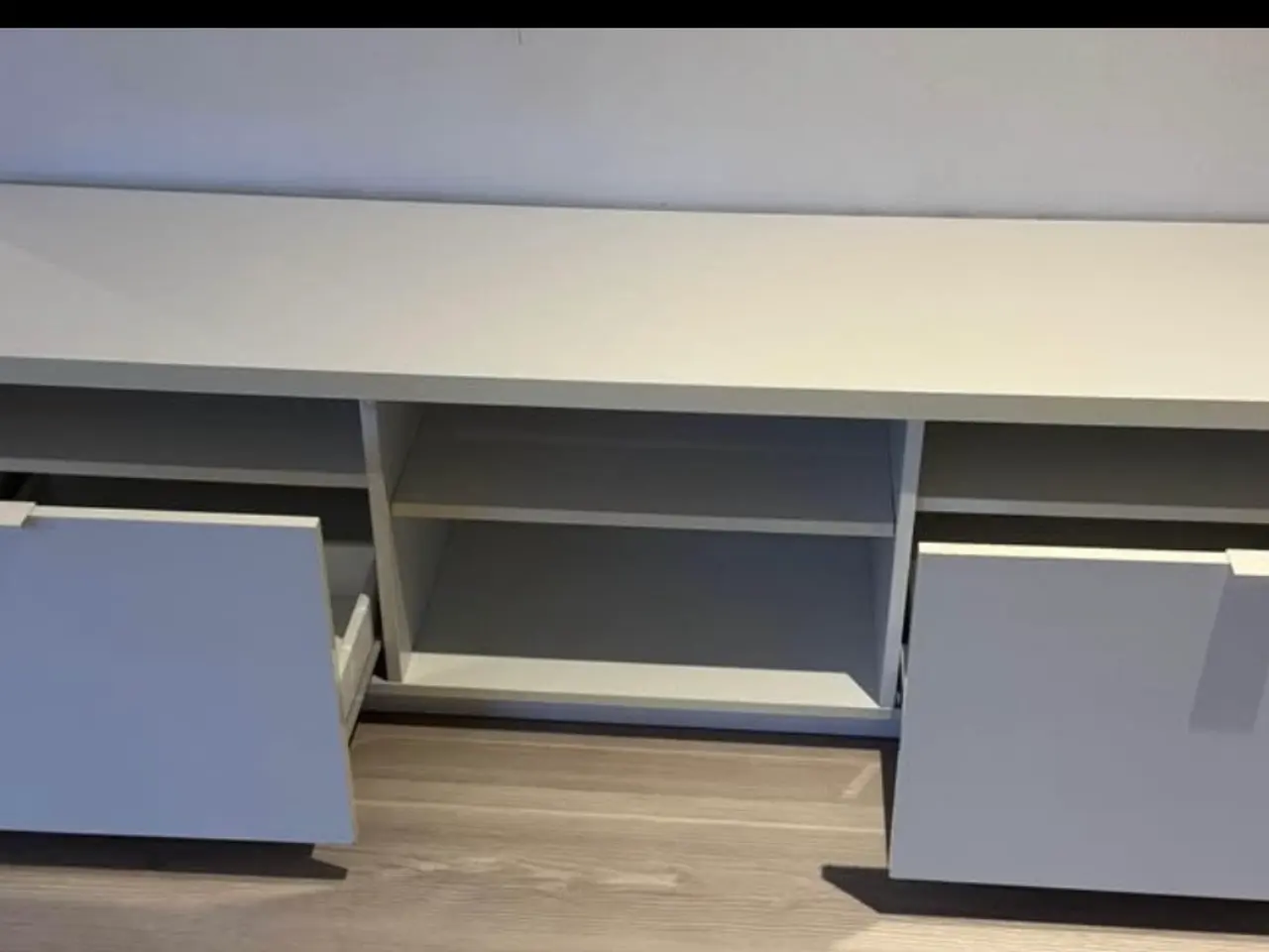 Billede 2 - TV bord til salg 