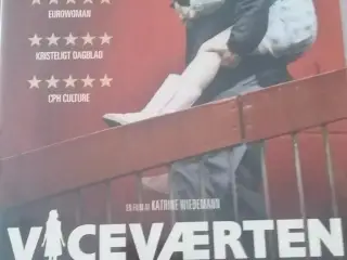VICEVÆRTEN. Lars Mikkelsen.