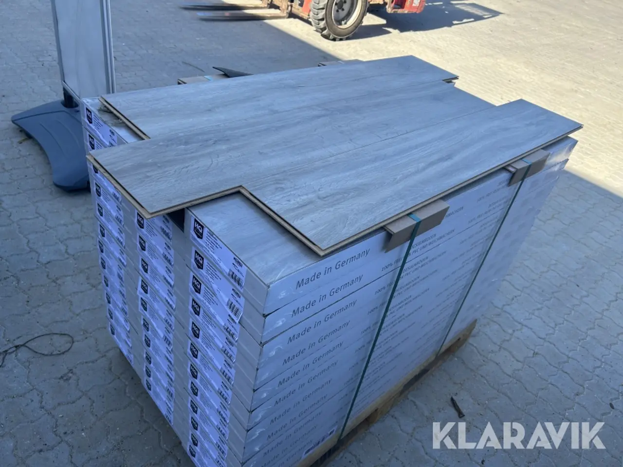 Billede 1 - LVT Gulv HQ Bodenwelt Piadesa clever plus 86m2 med underlag
