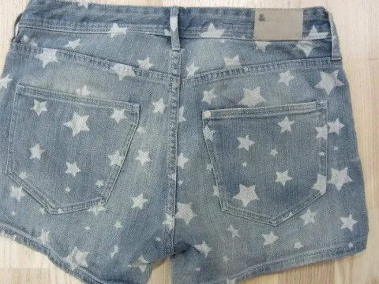 Billede 2 - Str. 170, cowboyshorts m. stjerner
