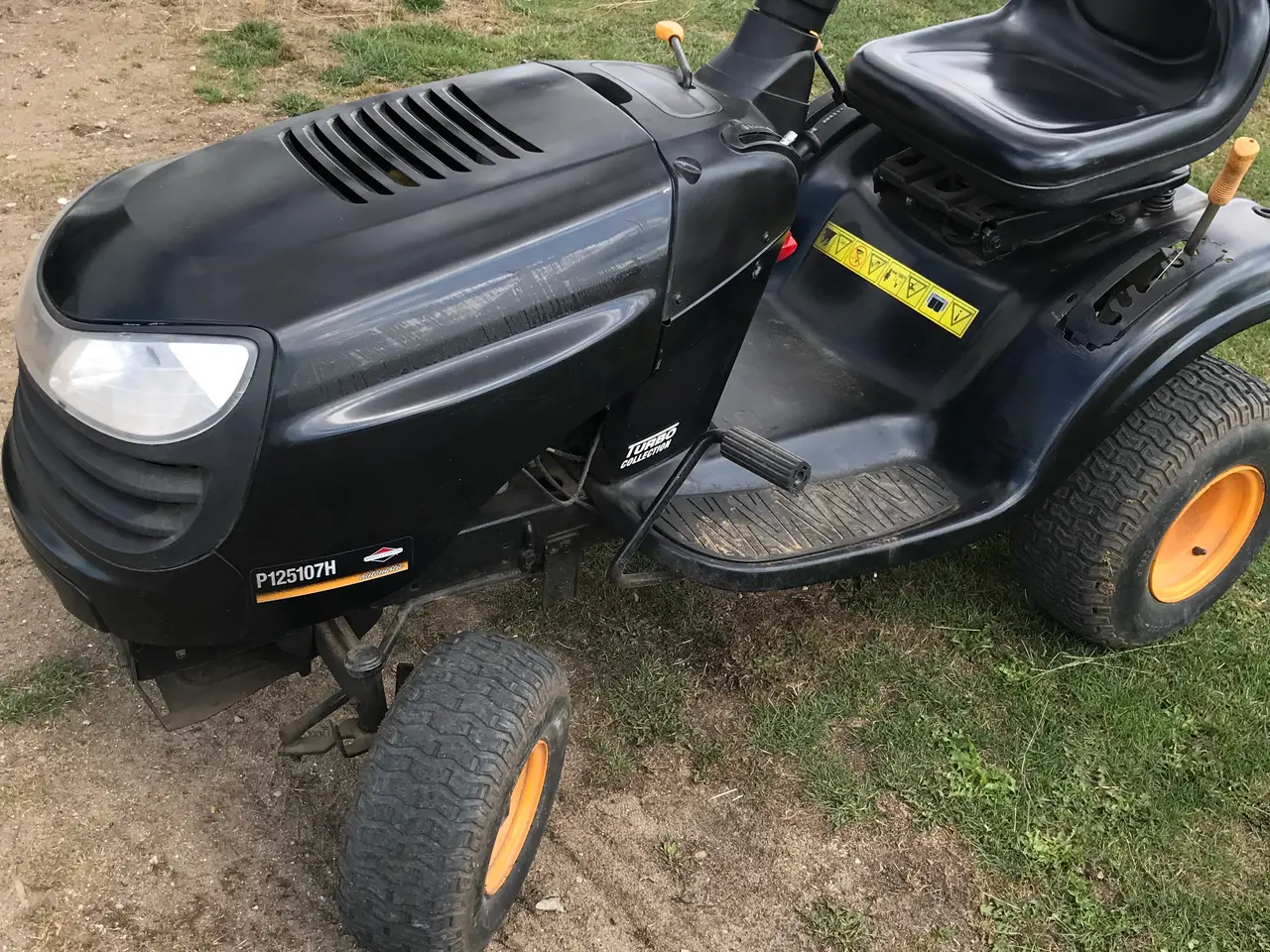 Billede 4 - 12,5 hk havetraktor. Uden klipper