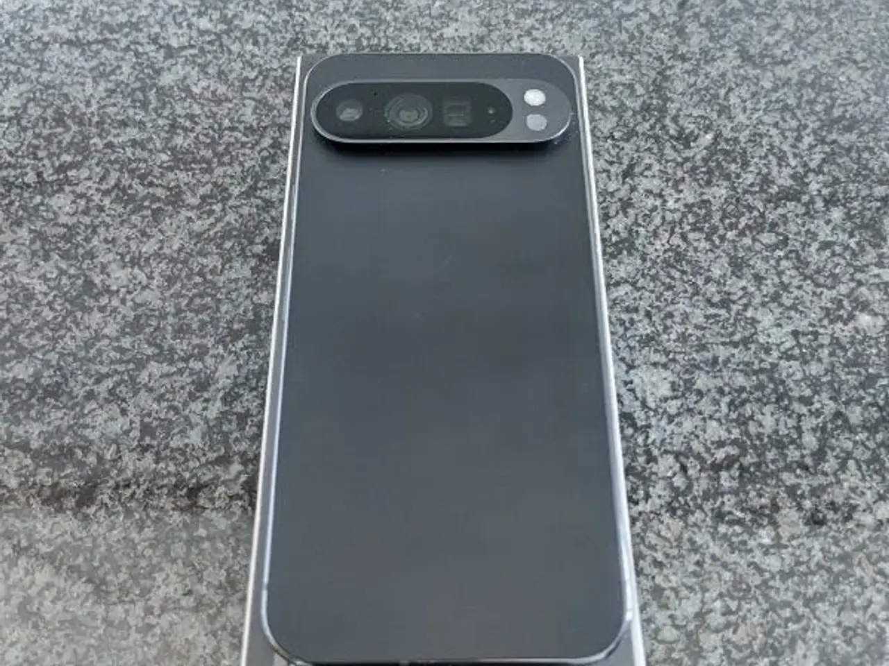 Billede 2 - Google Pixel 9 Pro XL 128GB – Perfekt stand