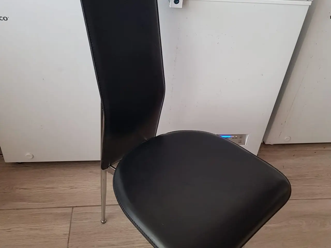 Billede 8 - Fasem, spisestuestol sort læder, S44