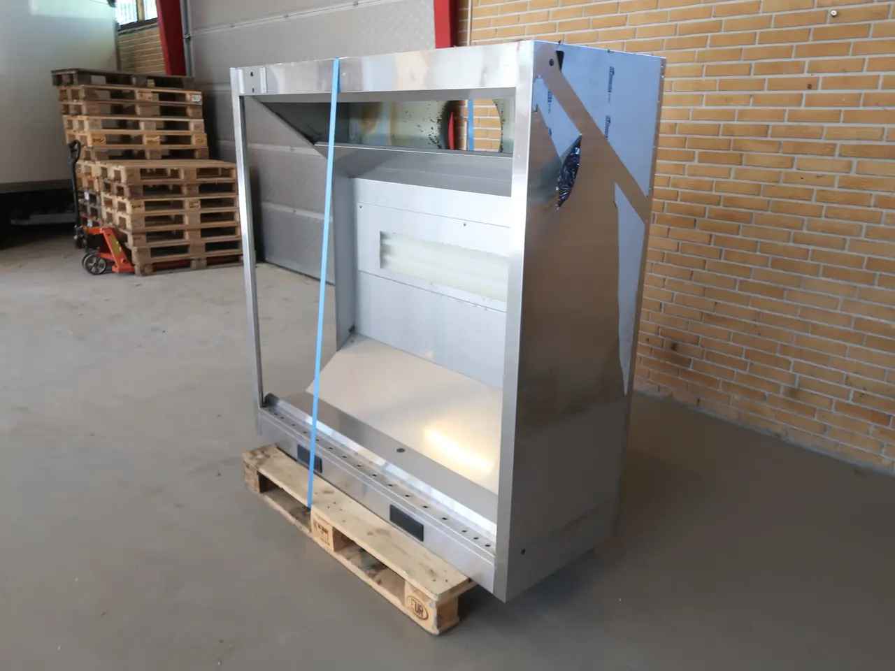 Billede 2 - Emfang med lys - 150x150x55,5 cm