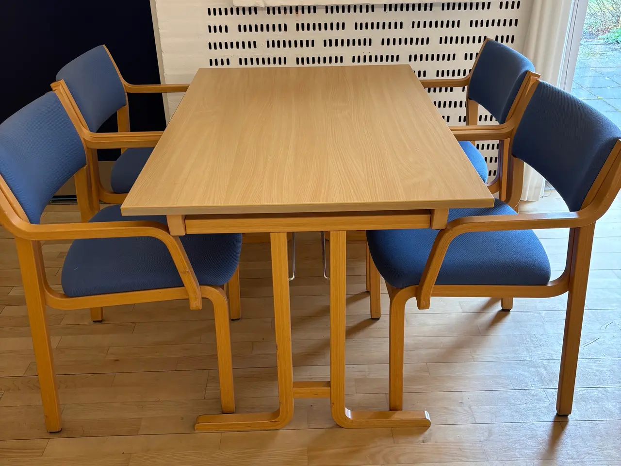 Billede 2 - Farstrup designerstole og borde
