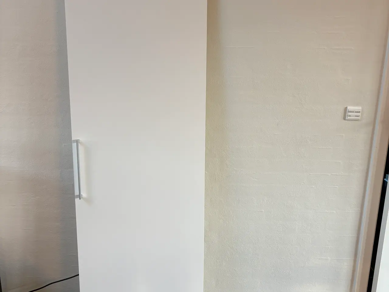 Billede 1 - HTH låger i hvid laminat