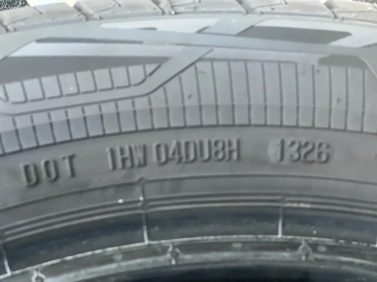 Billede 8 - Bud modtages sommer dæk 215/60 R17 Continental Van