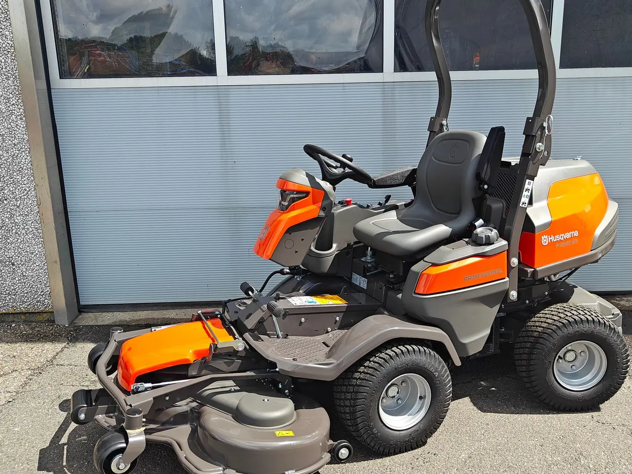 Billede 1 - Husqvarna P524X Efi Inkl. 122X klippebord