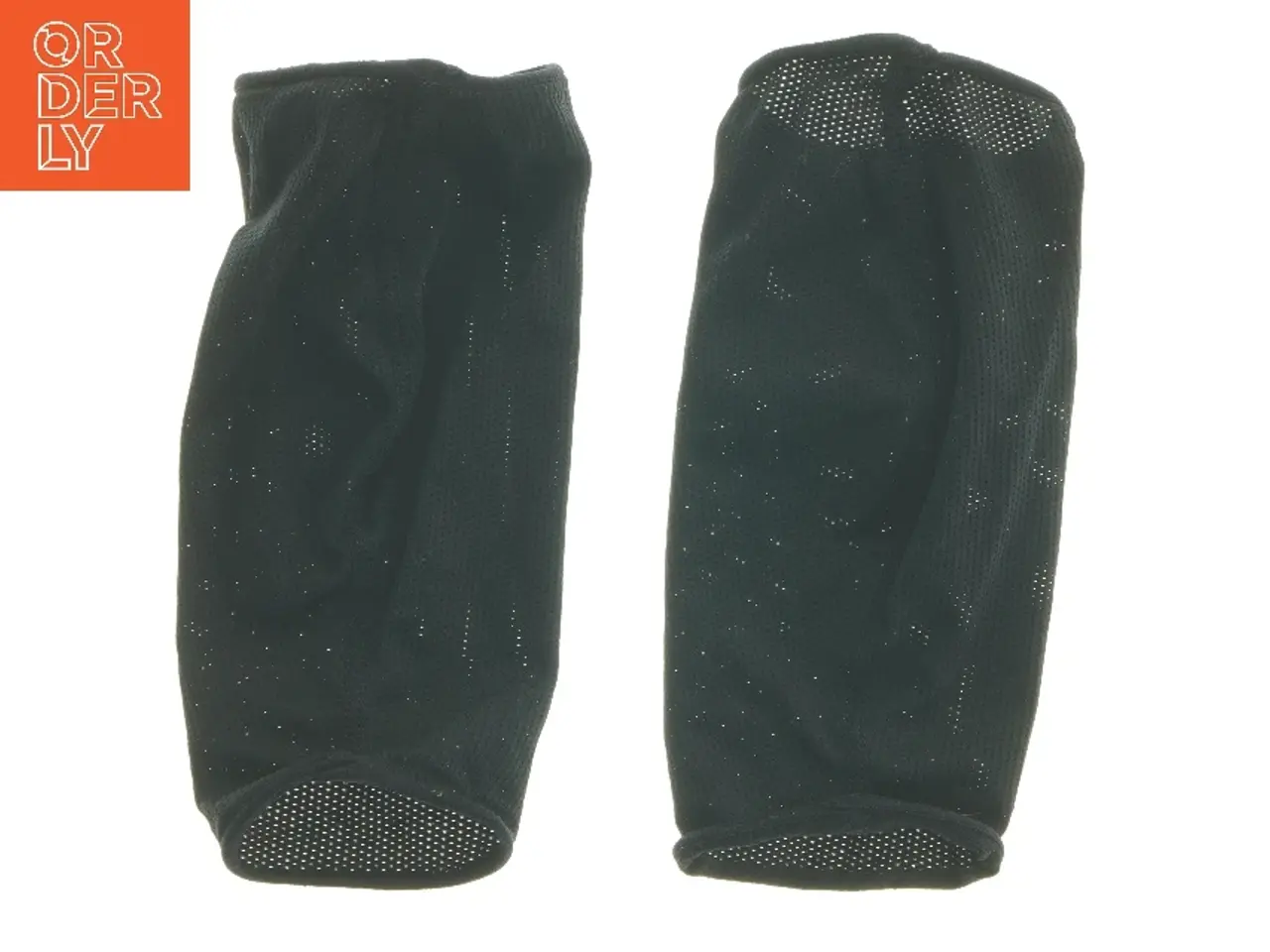 Billede 3 - Sæt med sorte sportsærmer fra Nike (str. 22x11 cm)