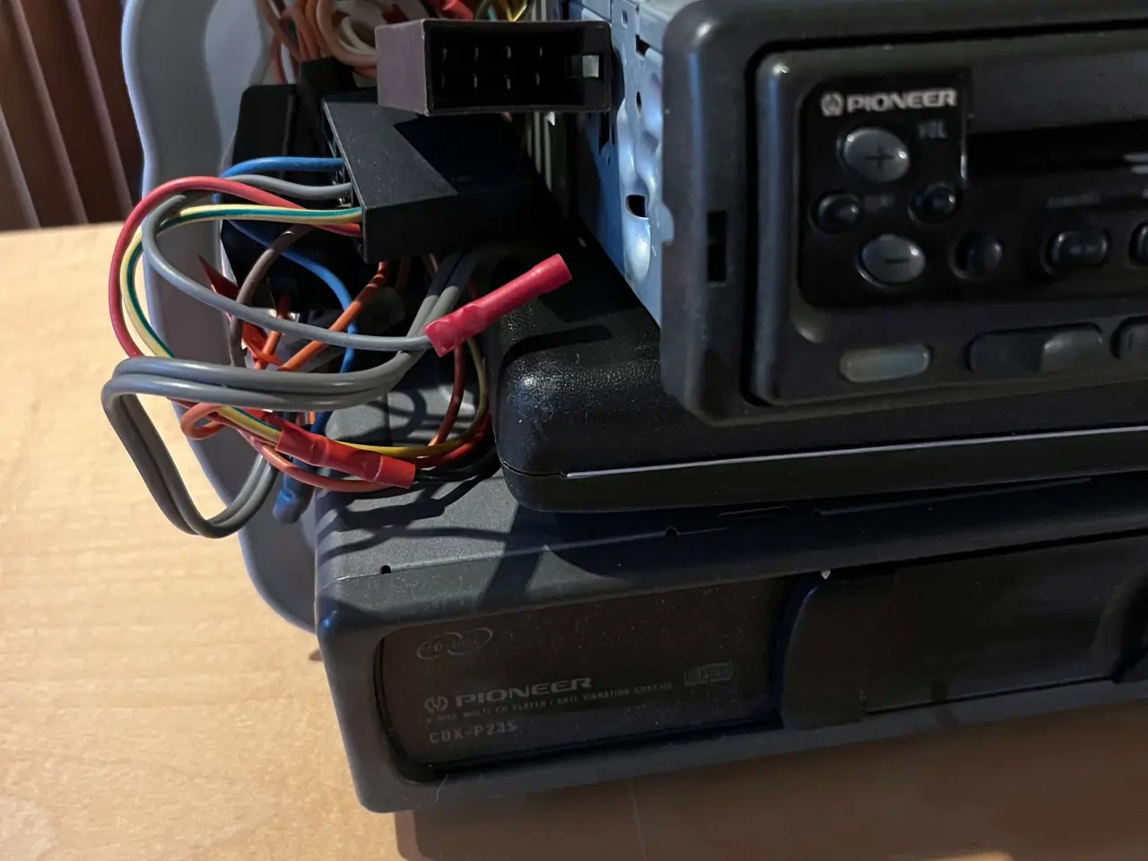 Billede 2 - Pioneer autoradio med cd box (6 stk).