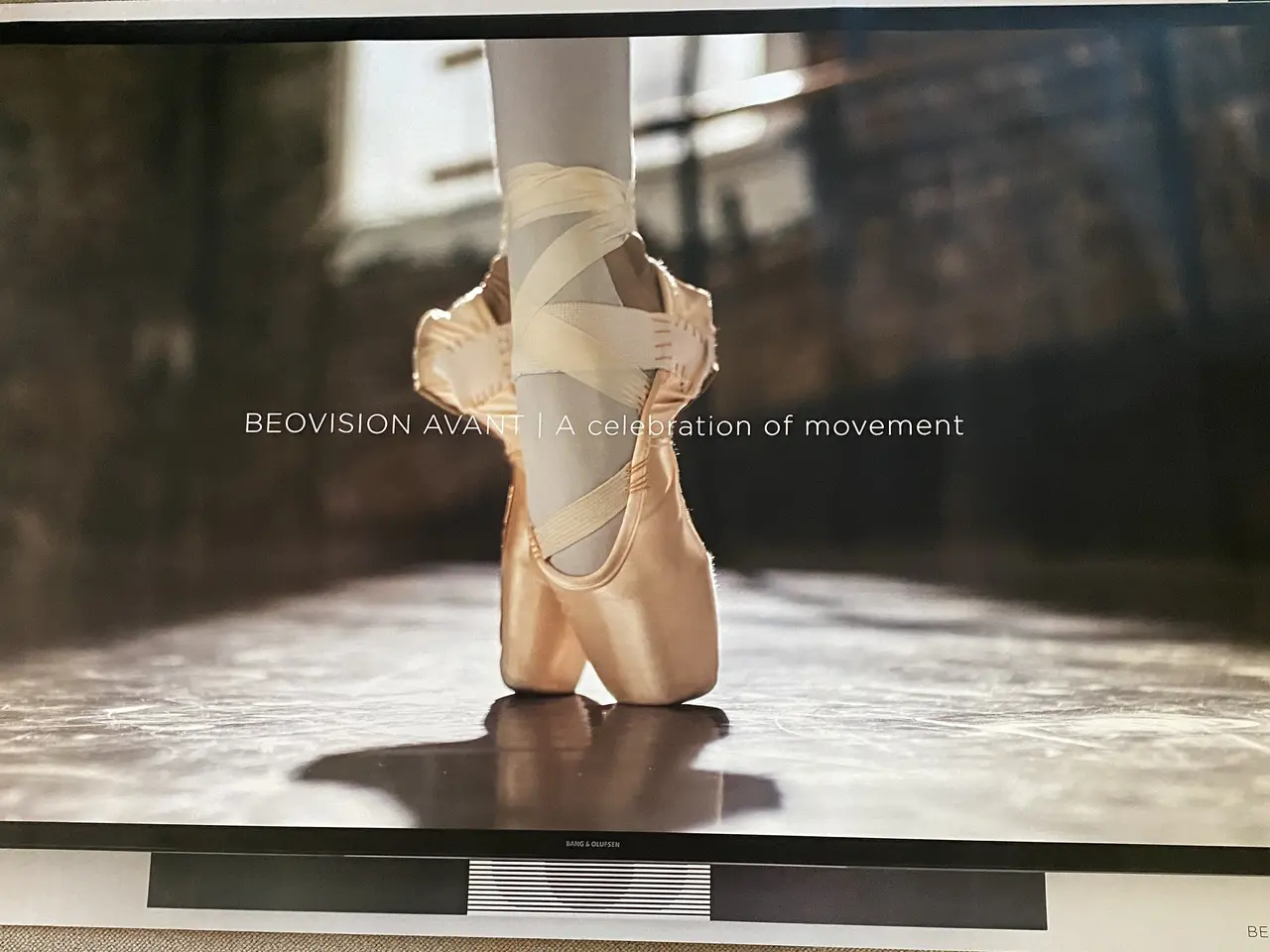 Billede 1 - Plakat, B & O, motiv: Beovision Avant 85