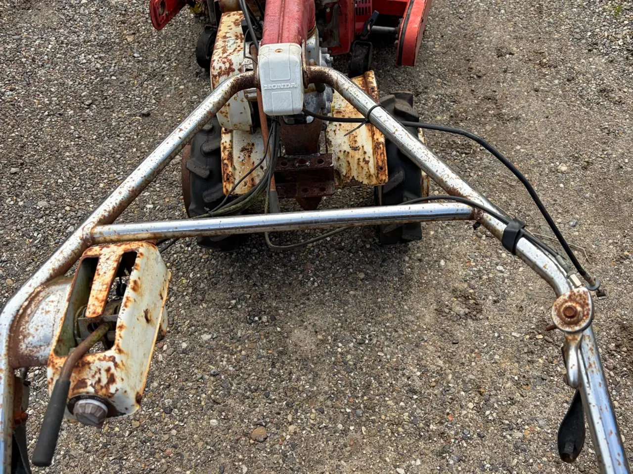 Billede 7 - Honda f800 fejemaskine