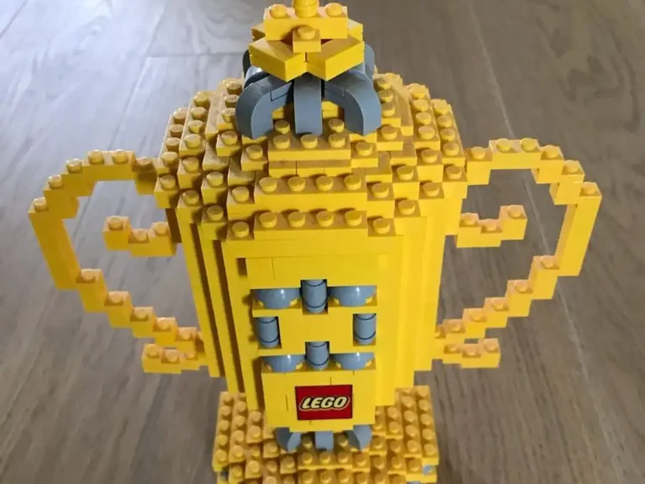 Billede 1 - LEGO pokal