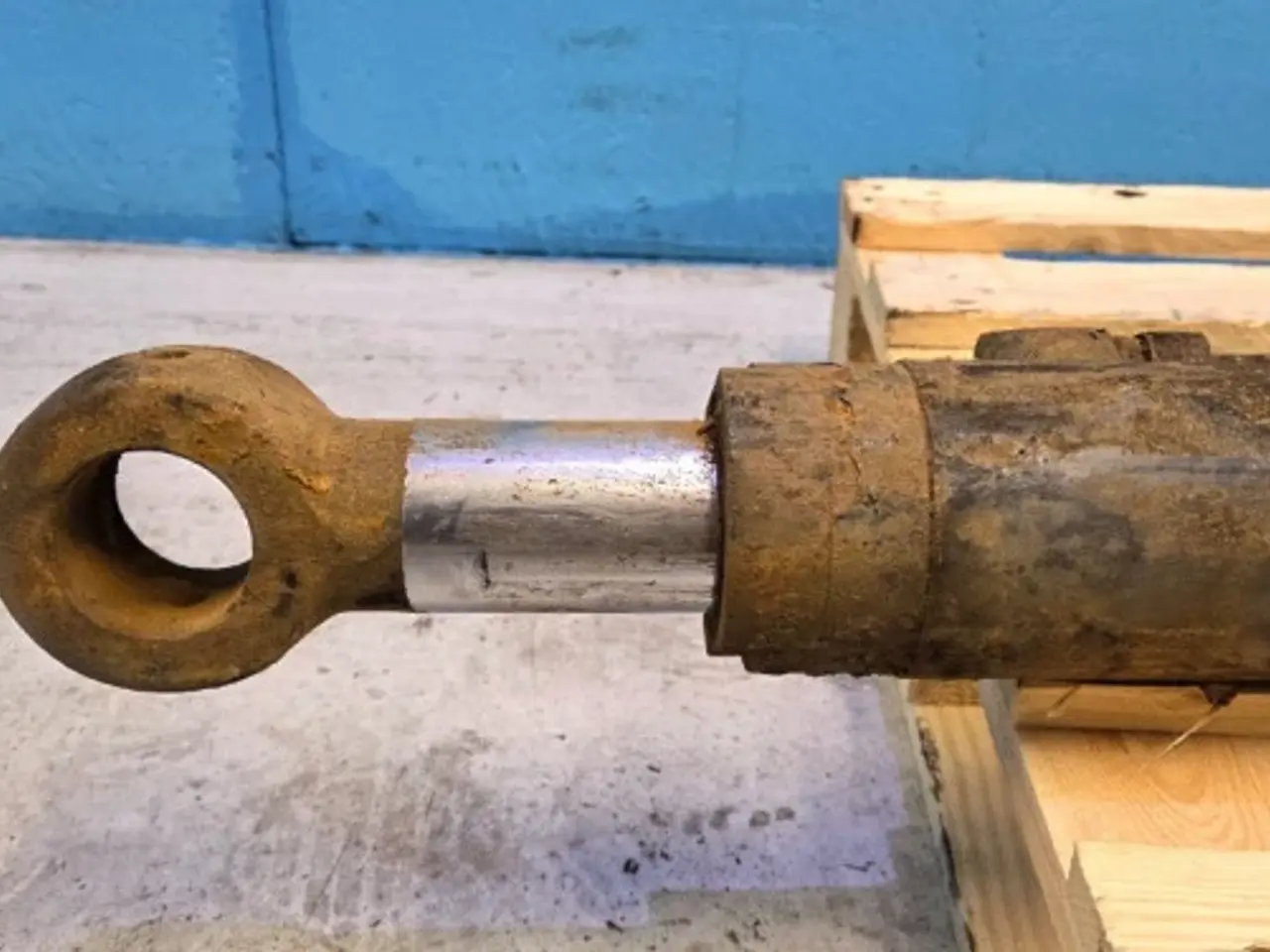 Billede 3 - New Holland LB110 Cylinder 87410324