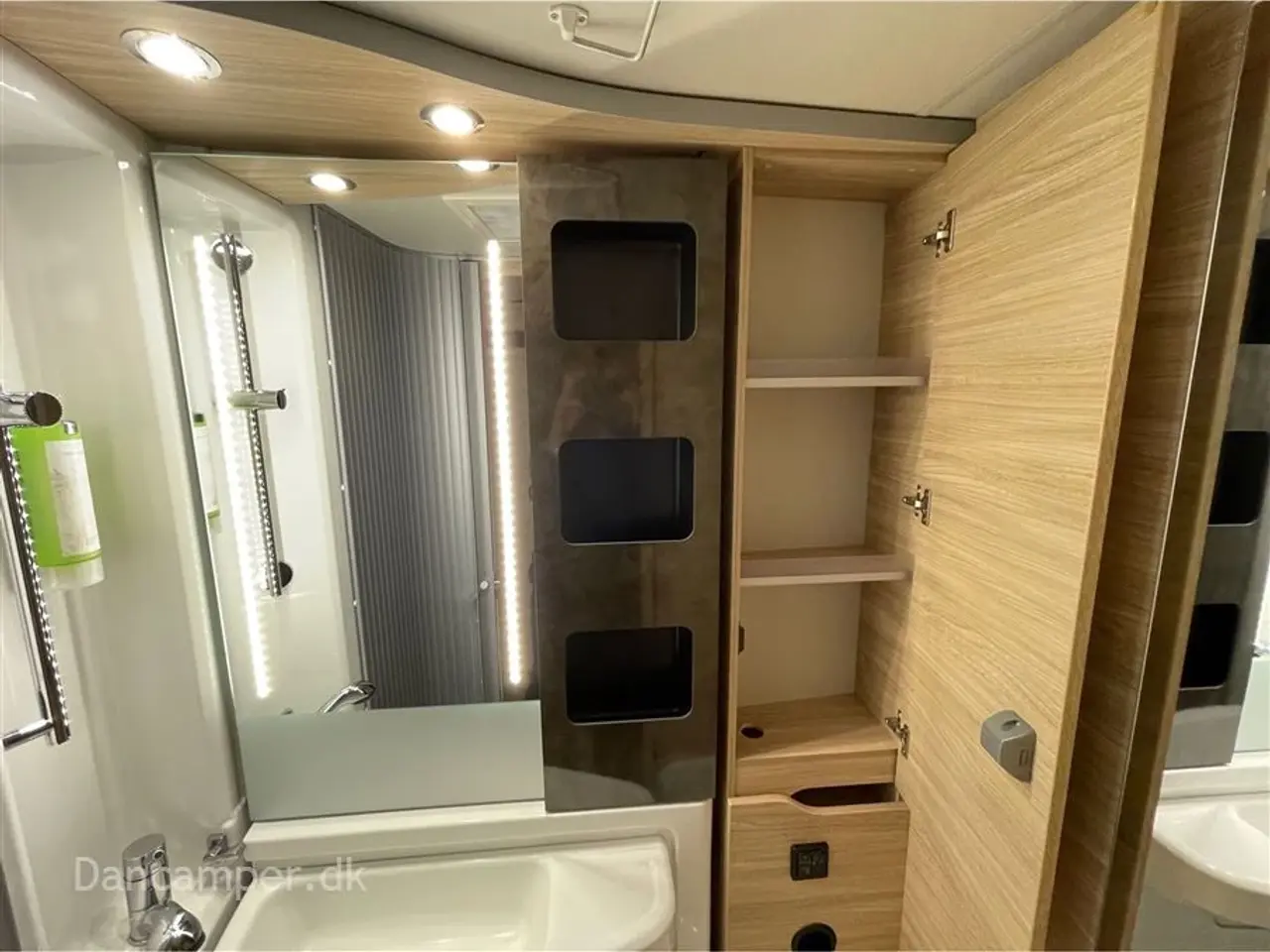 Billede 42 - 2024 - Knaus Van Ti Plus 650 MEG "VW" Platinum Selection   Kommissionsbil! Autocamperen for den der ikke kan nøjes. Automatgear, adaptiv fartpilot, luftundervogn m.m.m.