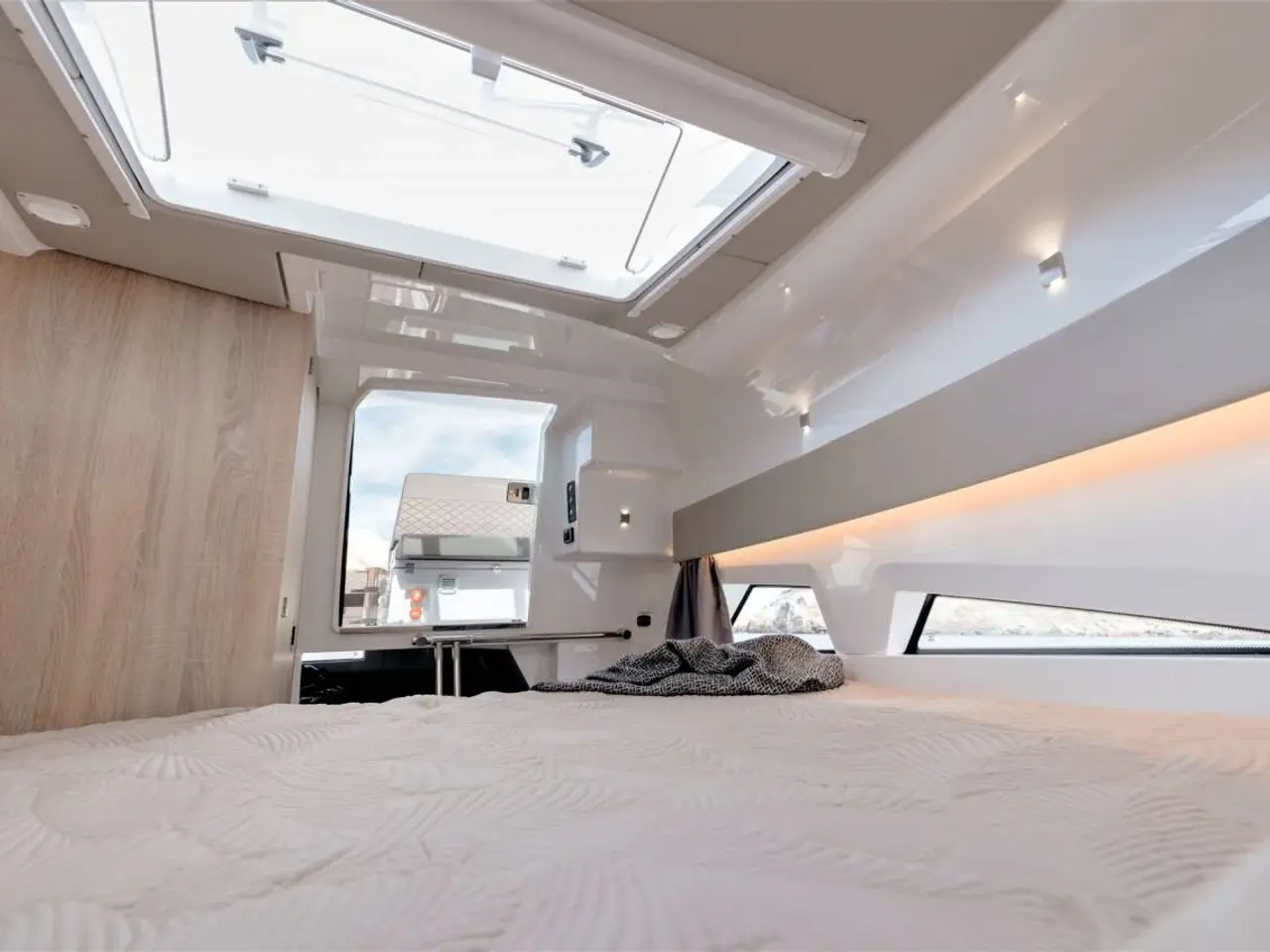 Billede 19 - Nordkapp Noblesse 830 - 300 HK Yamaha/Highline plus pakke