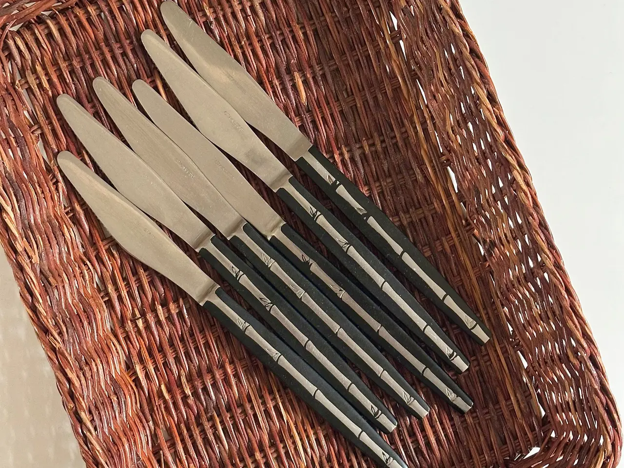 Billede 1 - Knive, stål og bakelit, 6 stk samlet
