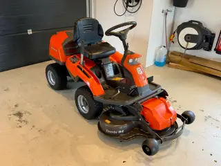 Husqvarna R216T AWD