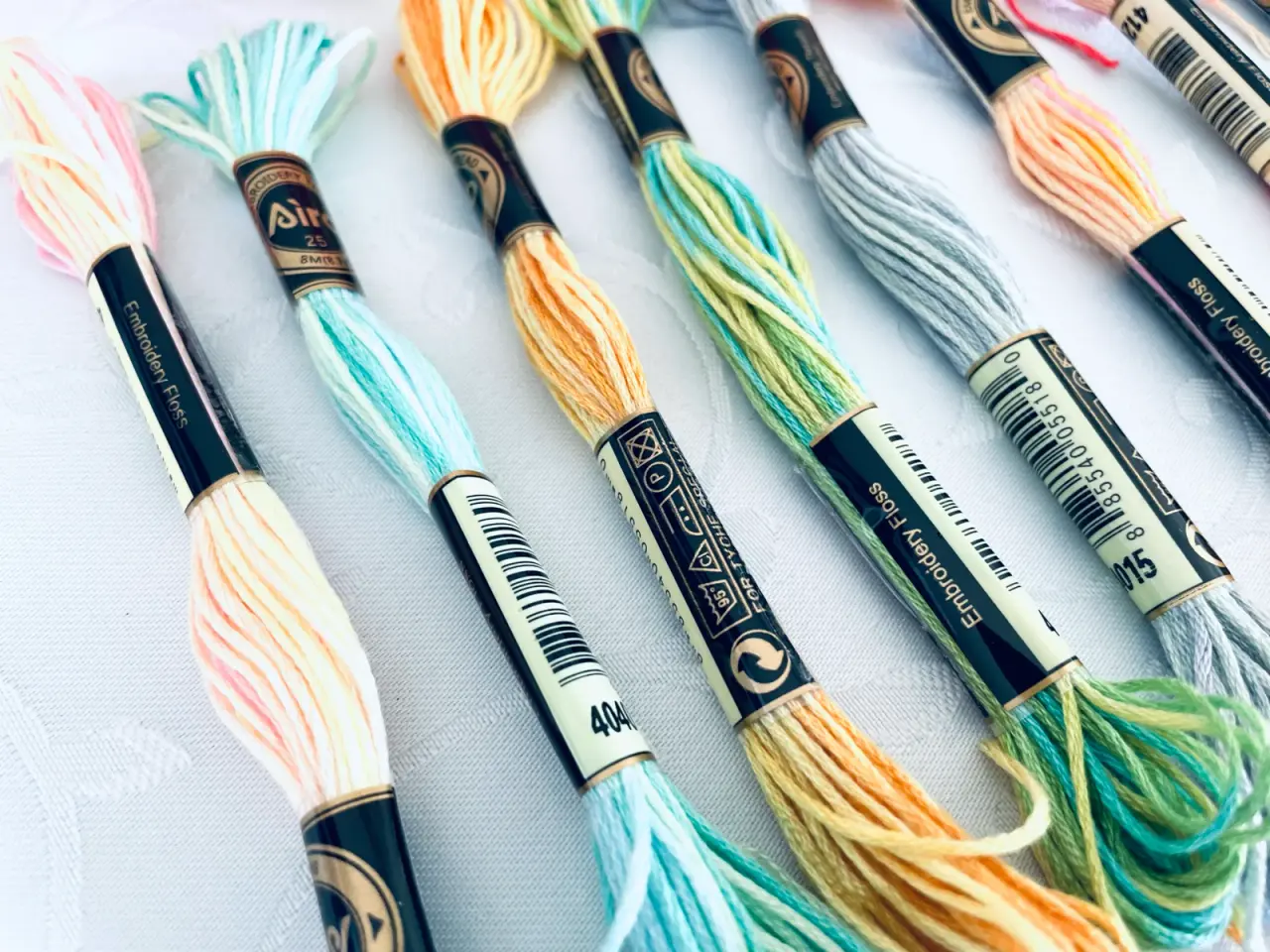Billede 2 - Blandet broderigarn