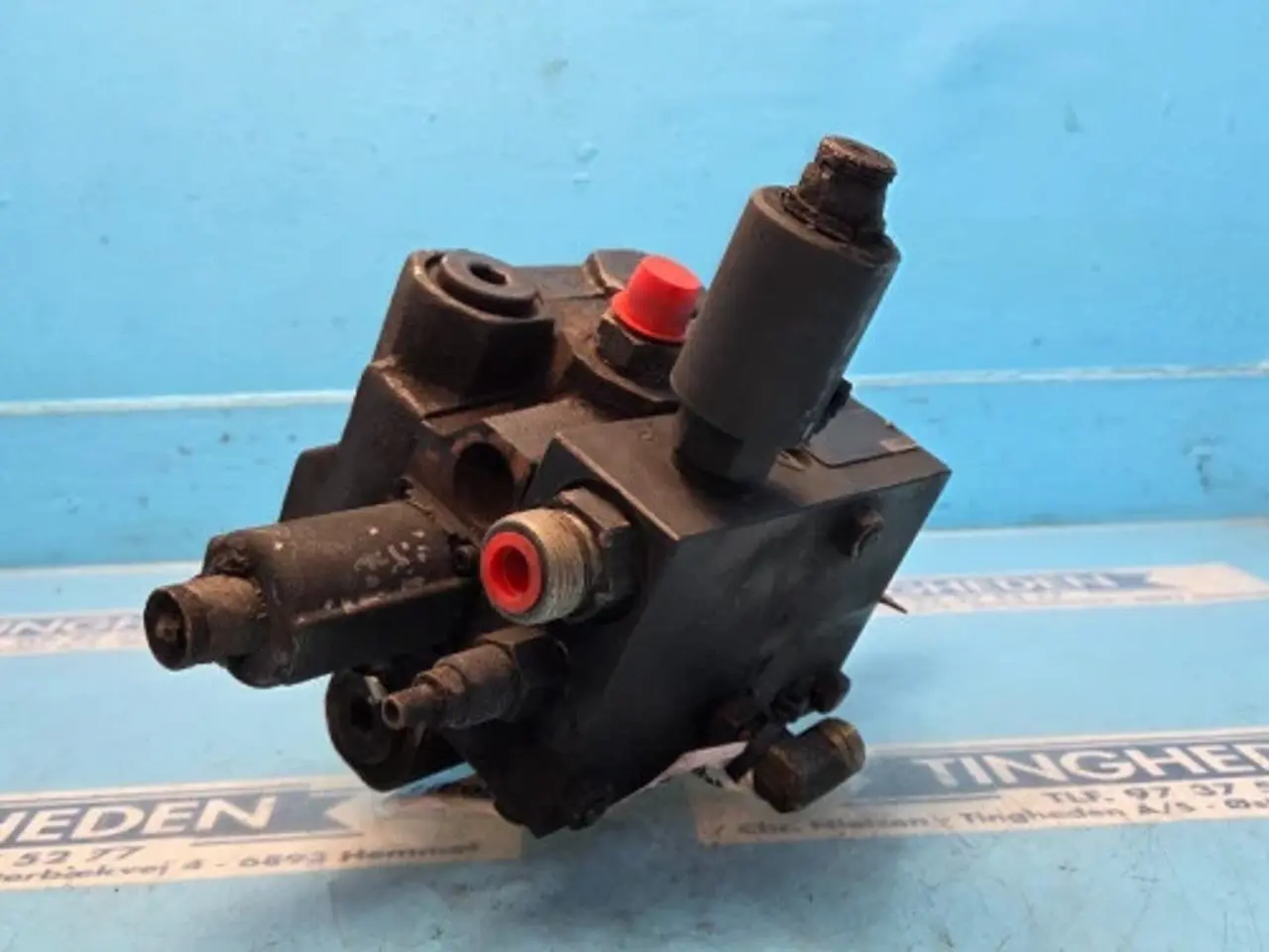 Billede 11 - Case 8010 Hydraulikventil 87313989
