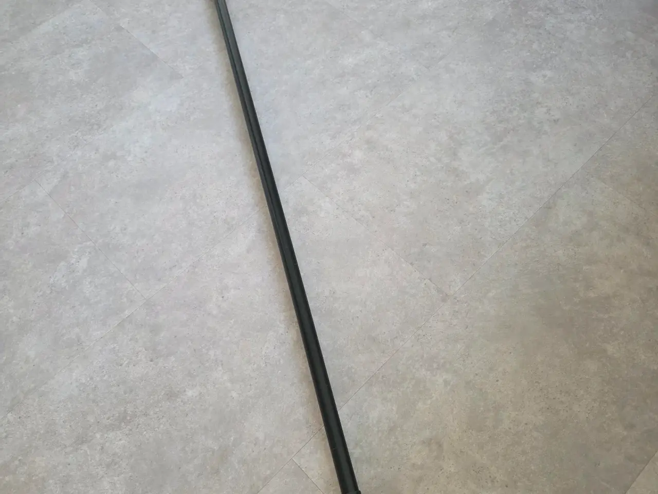Billede 2 - Badeforhængsstang matsort 110-200 cm