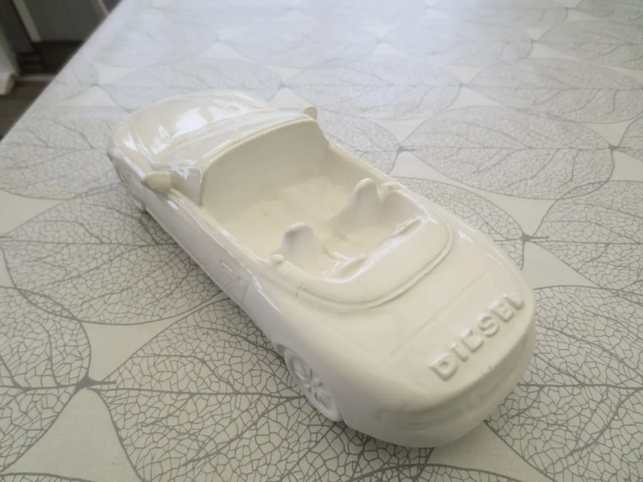 Billede 2 - 1 stk Modelbil i Porcelæn DIESEL