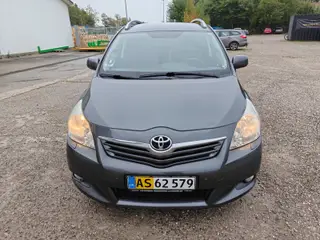Toyota Sportsvan 2,0 D-4D T2