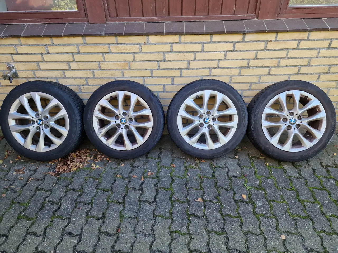 Billede 2 - Org. BMW fælge med vinterdæk og TPMS-ventiler