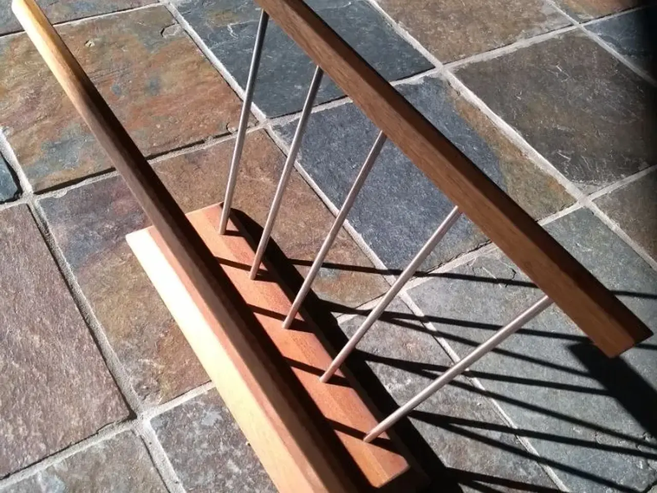Billede 2 - Avis holder / tidsskrift holder