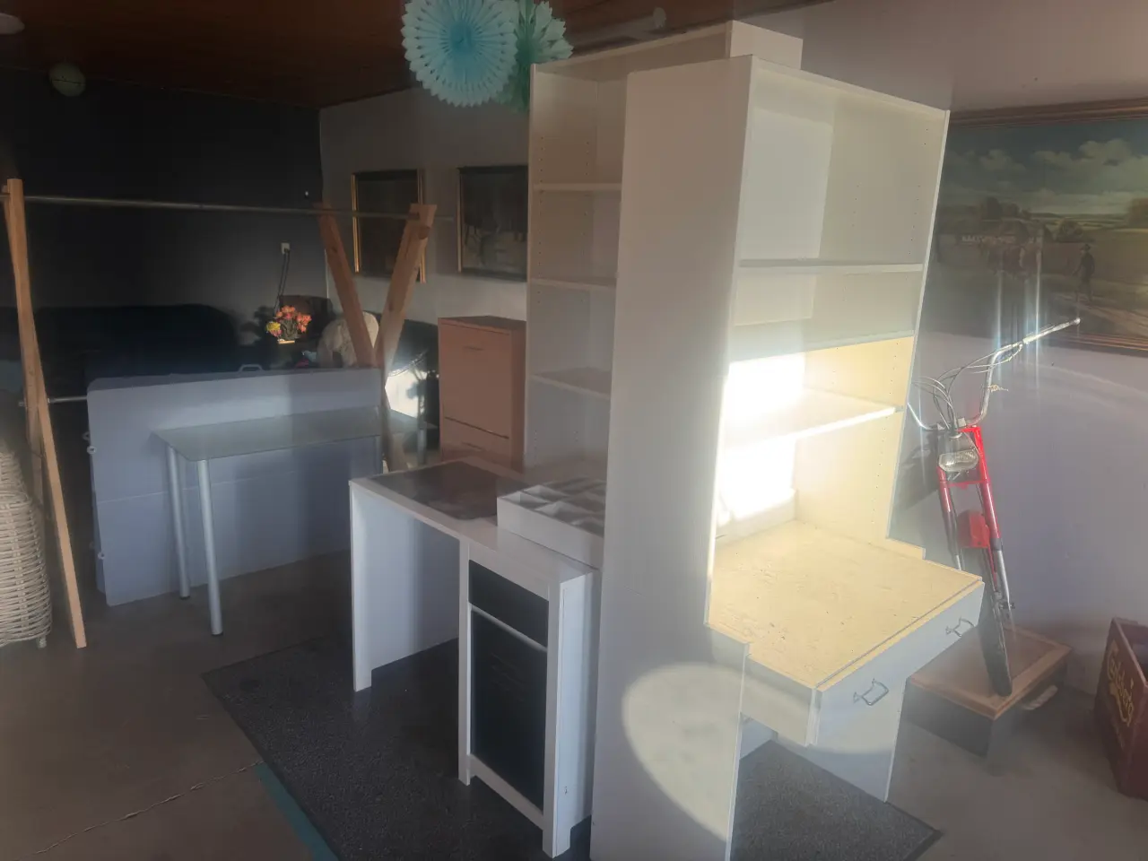 Billede 6 - Ikea reol, skriveborde, skoreol, underlag mv.