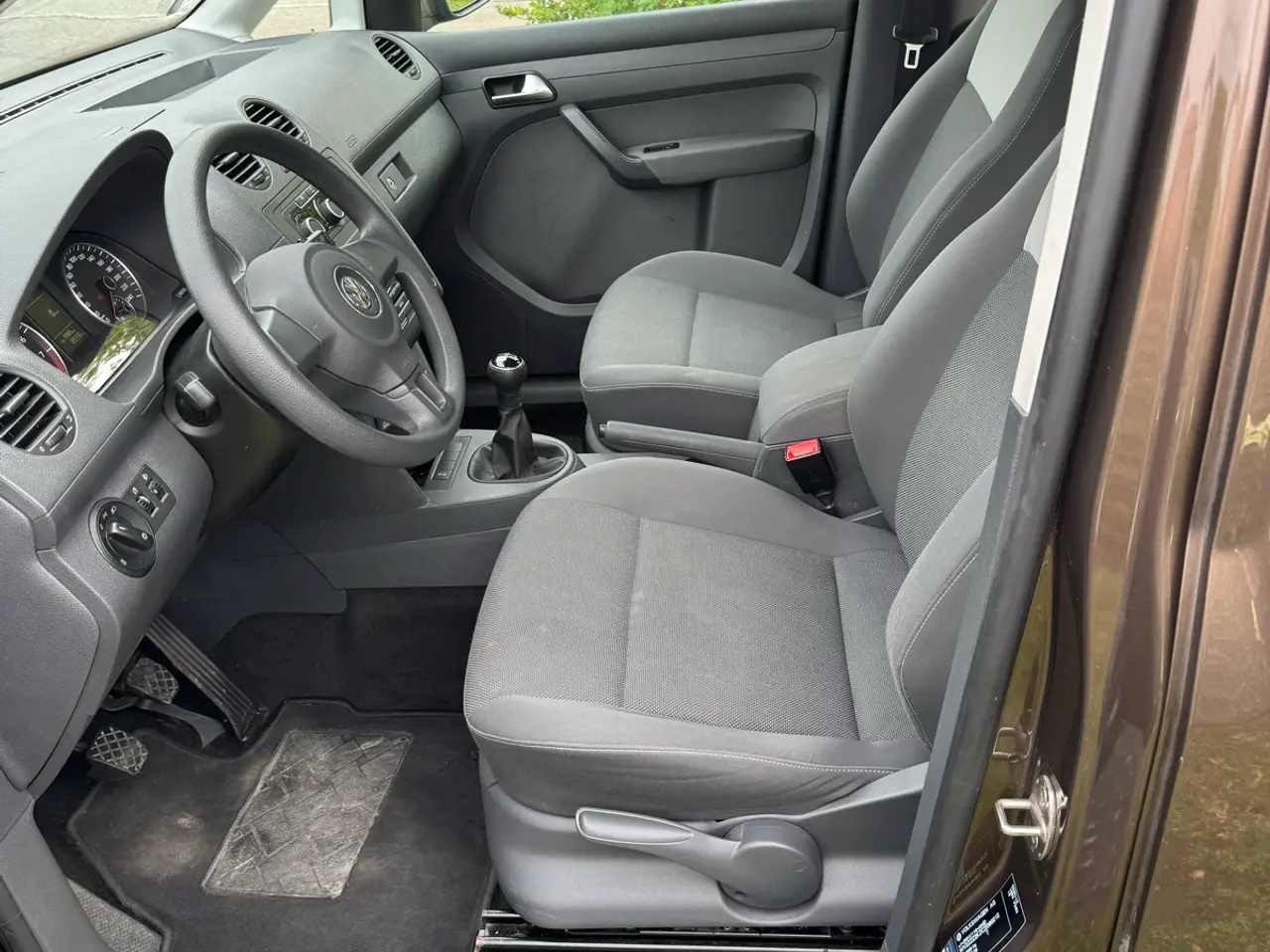 Billede 5 - Nysynet VW Caddy benzin