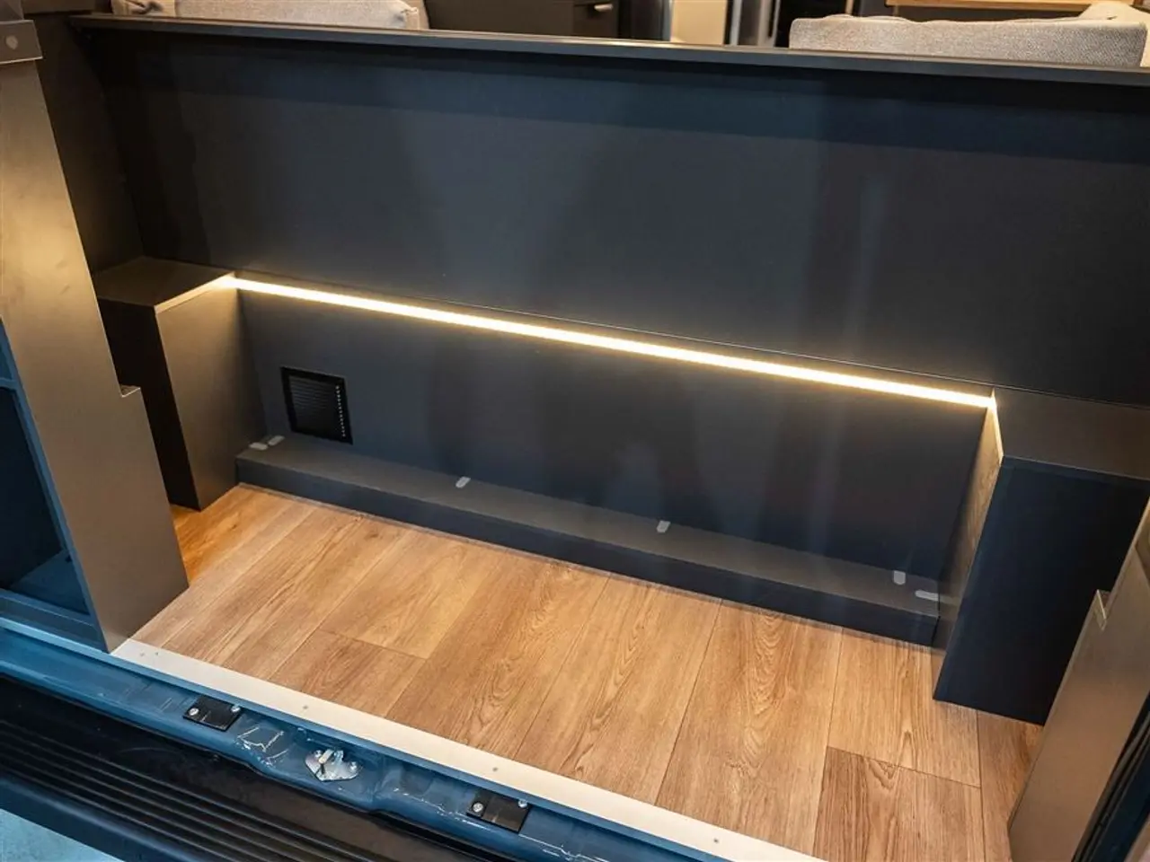 Billede 7 - 2027 - Nomade Nation Space S STEALTH VAN MED LOUNGE I SKANDINAVISK DESIGN