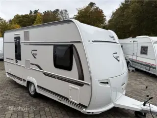 2020 - Fendt Bianco Activ 445 SF Fendt med franskseng og L siddegruppe fra Hinshøj Caravan A/S