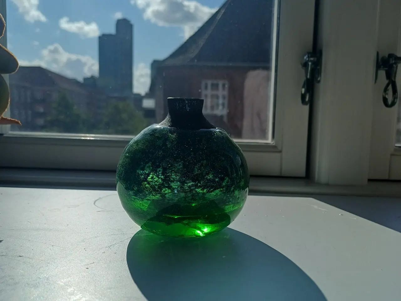 Billede 2 - Lille vase kombineret med ler og glas