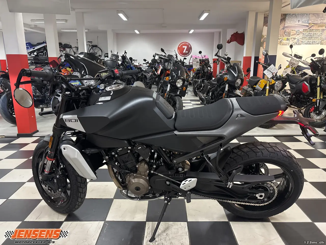 Billede 4 - Husqvarna Svartpilen 801