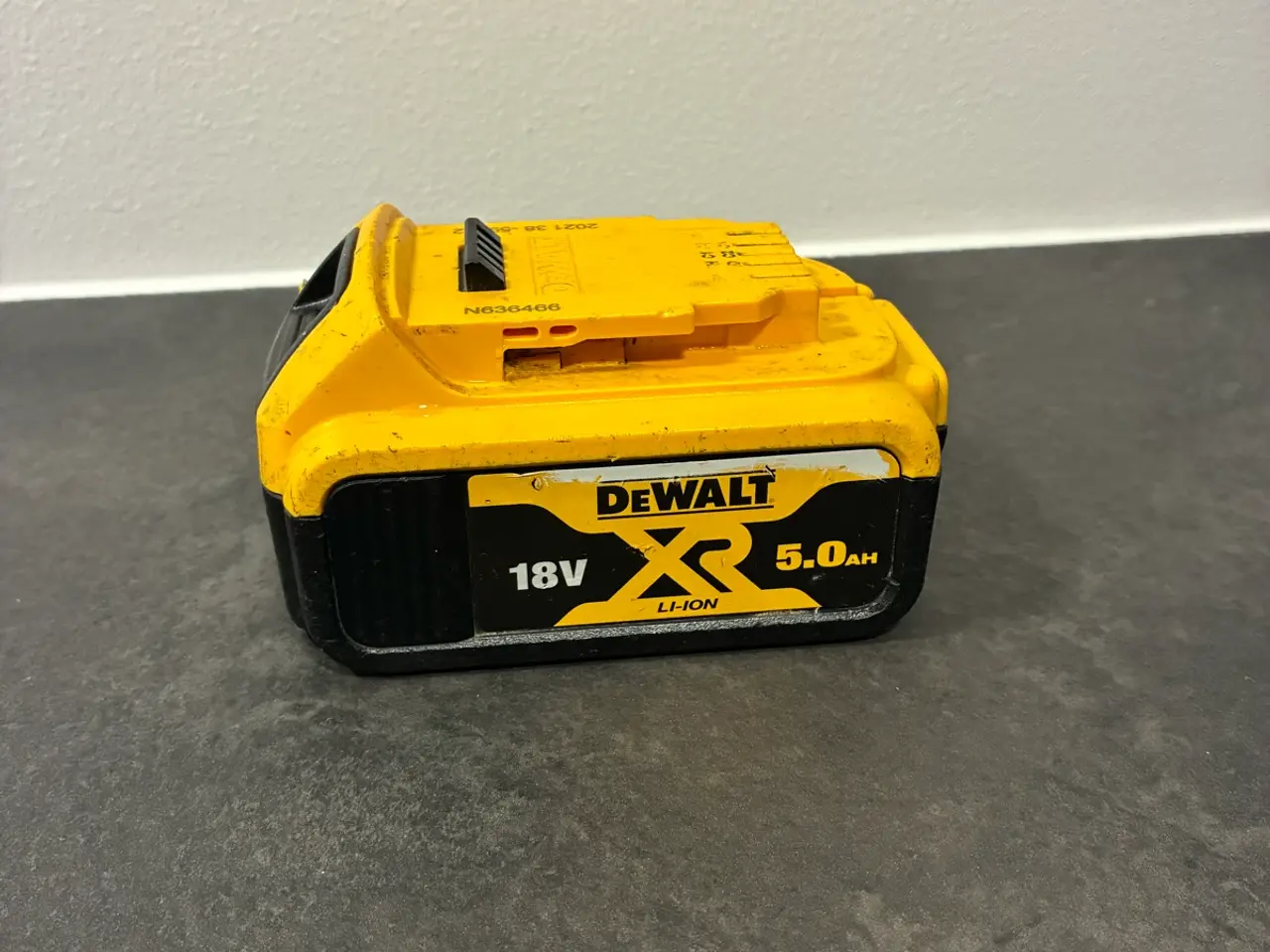 Billede 1 - DeWalt 18V XR 5,0 Ah Batteri