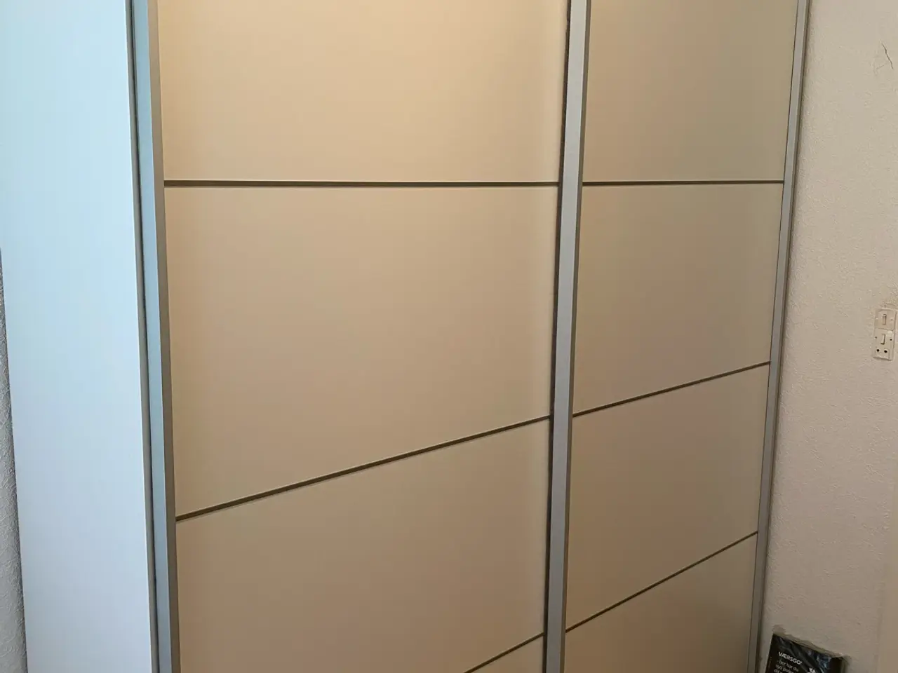 Billede 9 - Klædeskab/garderobeskab