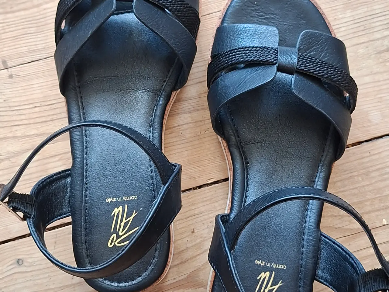 Billede 1 - Sandaler, brugt én gang, str. 36