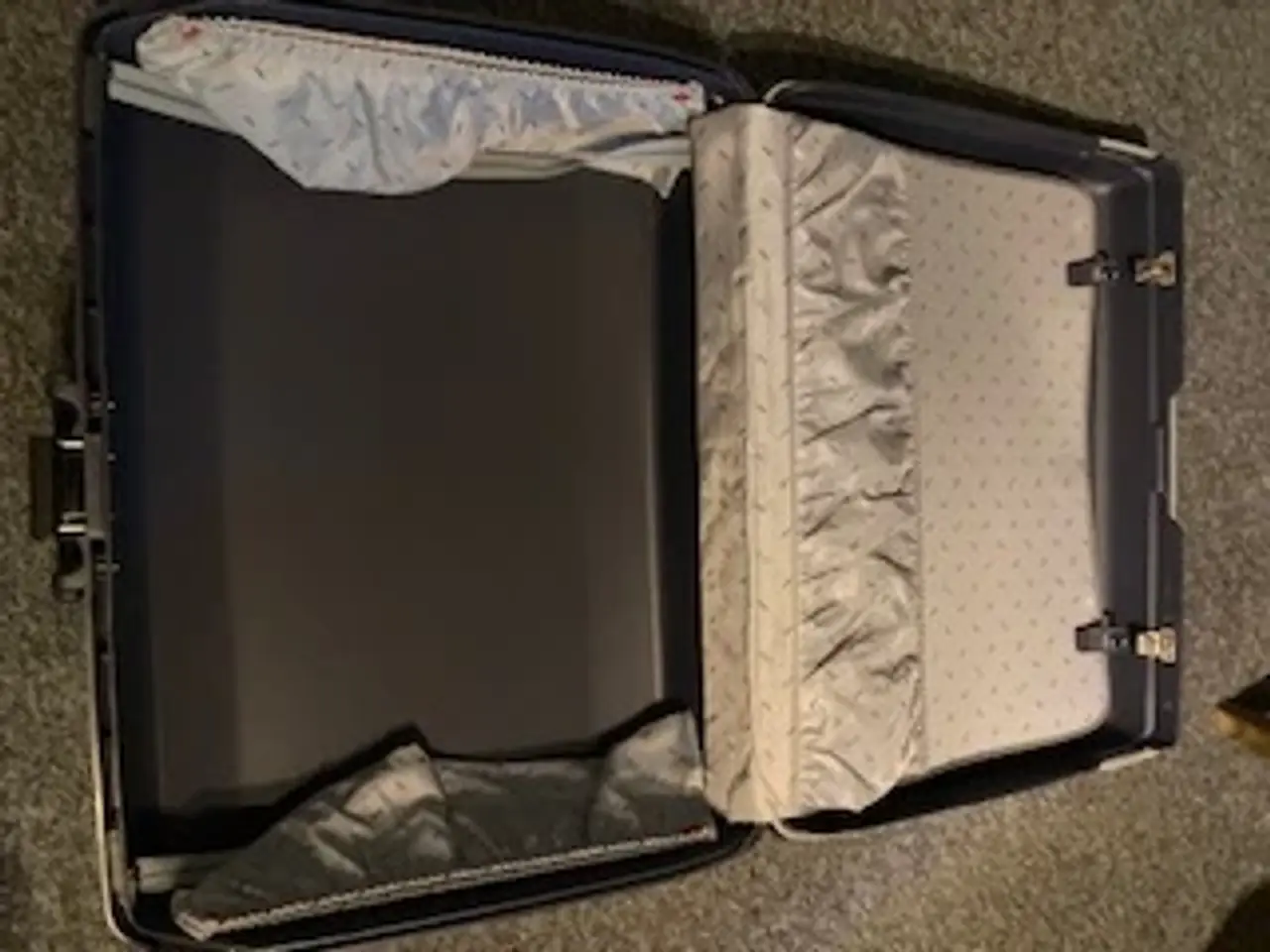 Billede 1 - Samsonite og Carlton Rejsekufferter sælges