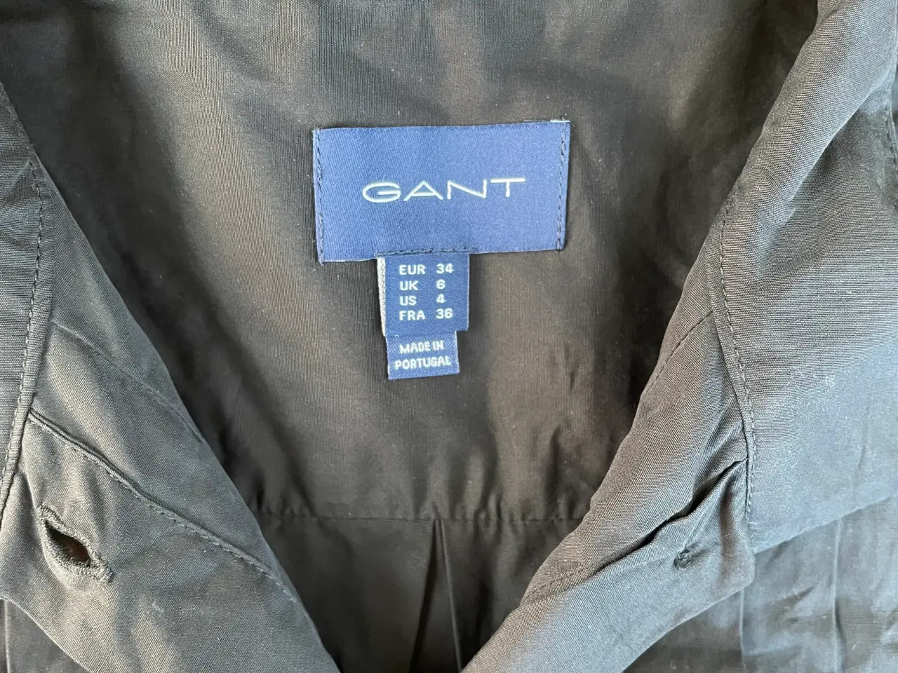 Billede 2 - Gant sort skjorte