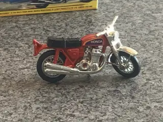 Matchbox No. 18 Hondarora