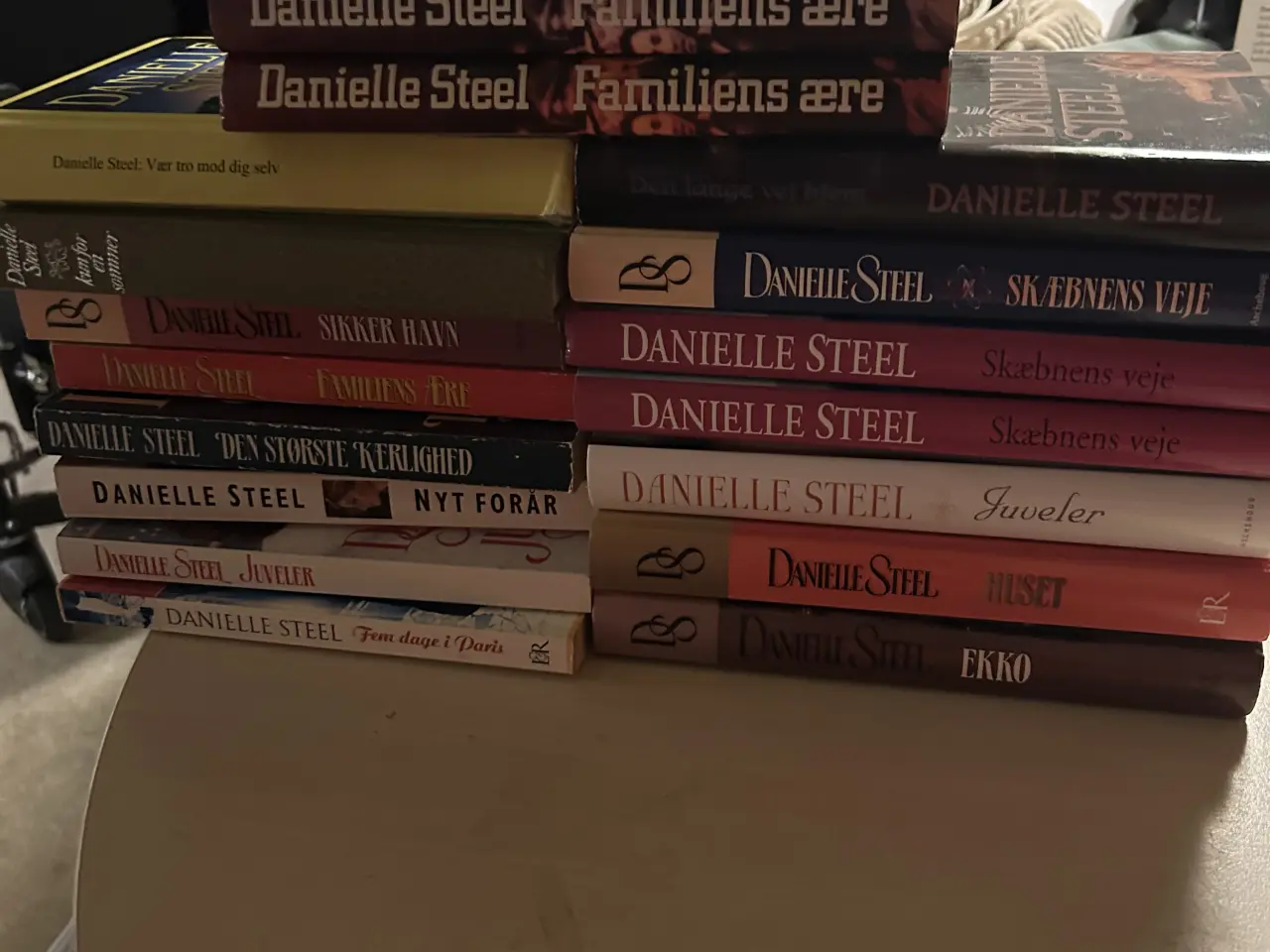 Billede 1 - Danielle Steel bøger 