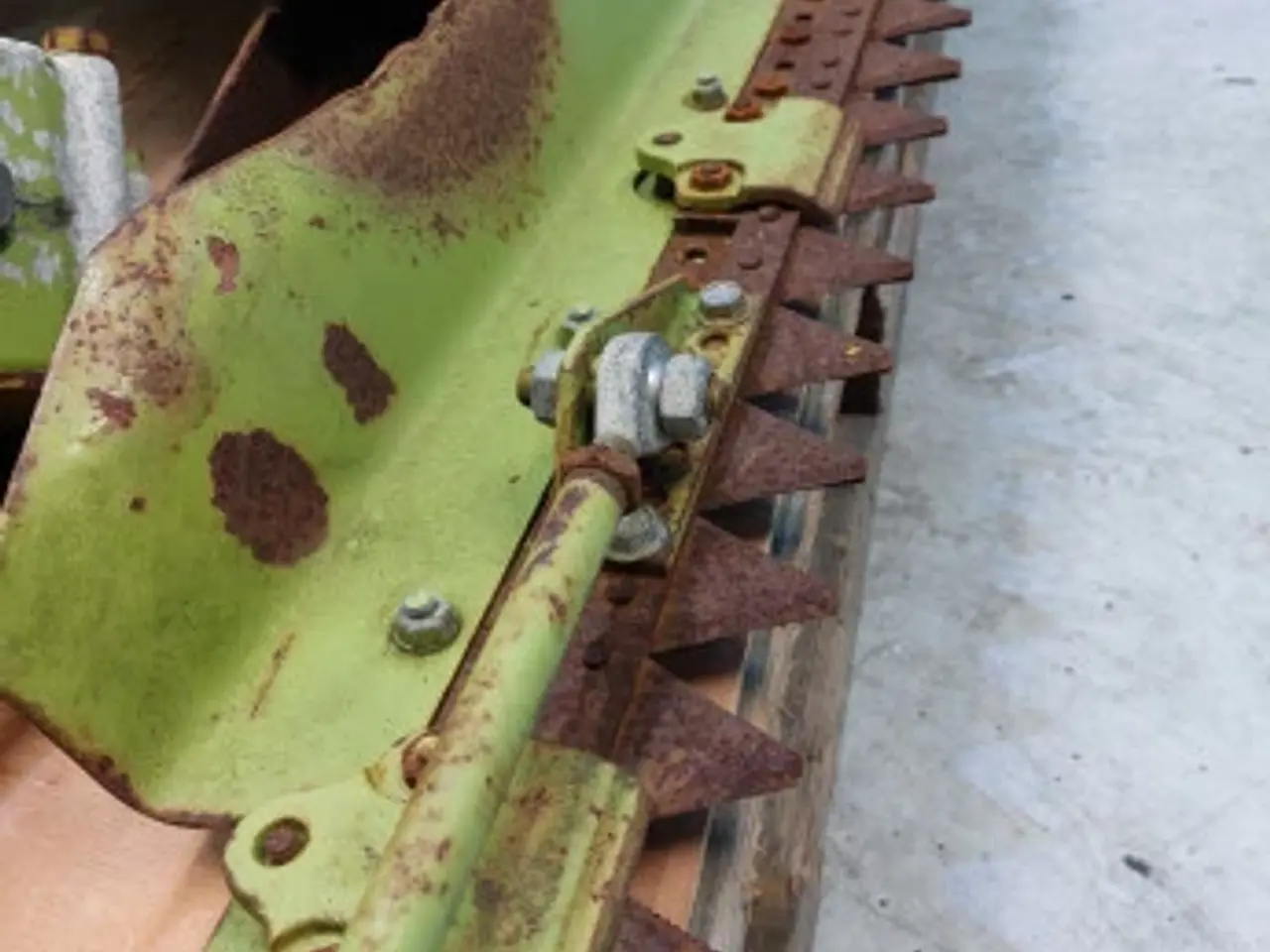 Billede 17 - Claas Commandor 116 Båcht Sidesknive