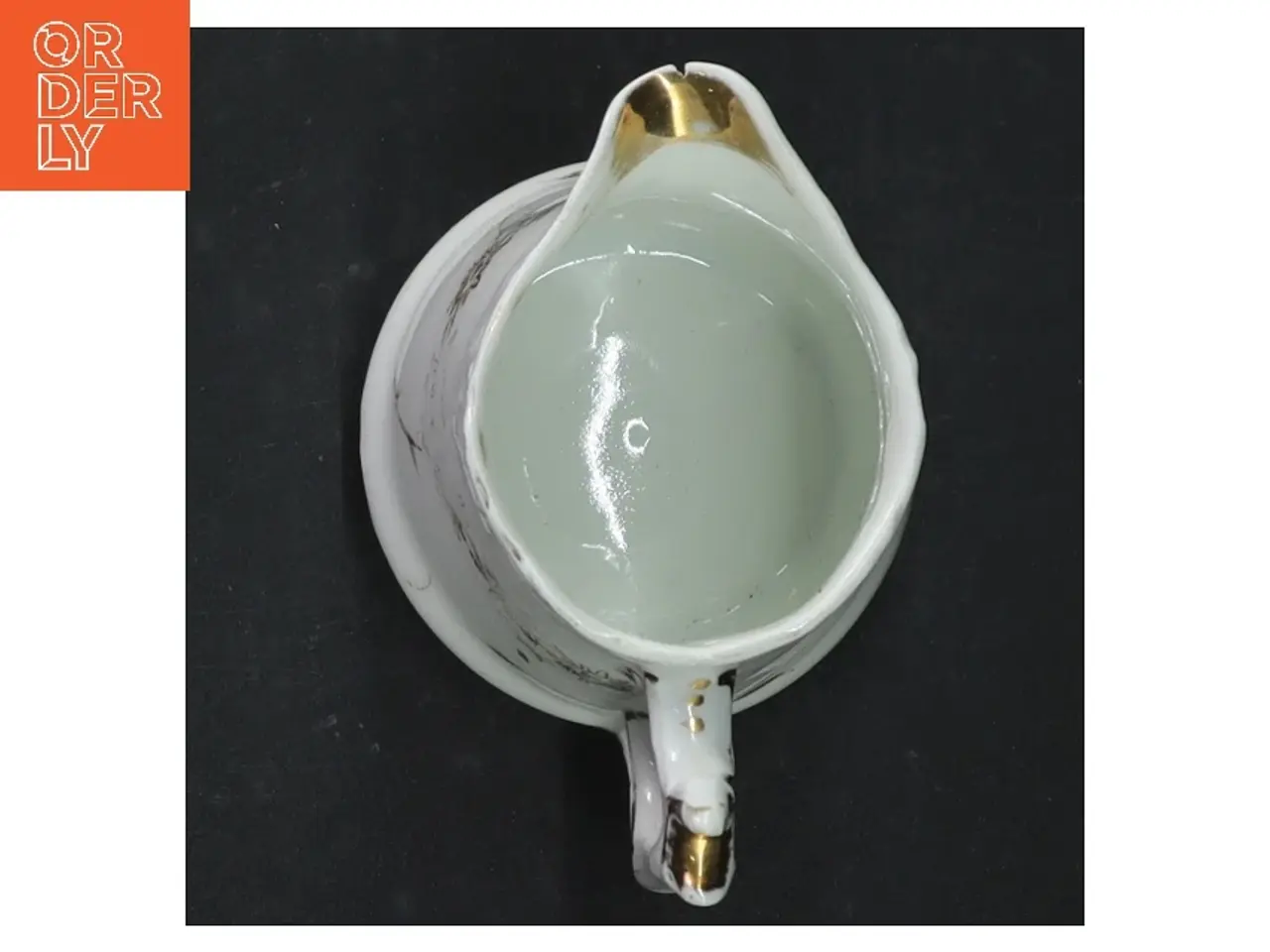 Billede 3 - Porcelænskande med guldkant (str. 10 cm)