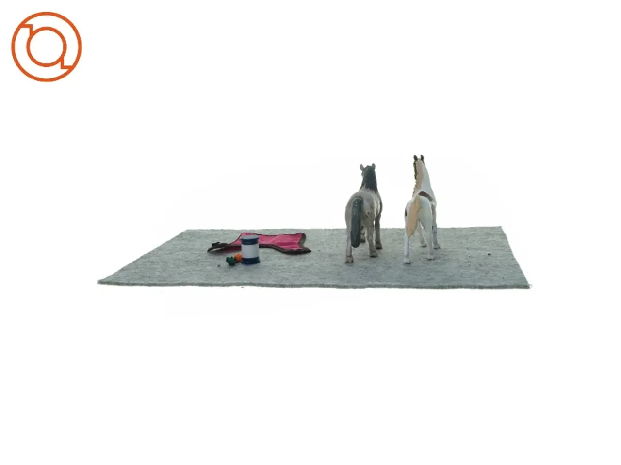 Billede 4 - nye schleich Heste,  sæt med dækken (str. 9 x 3 1 11 Og 13 x 3 x 10)