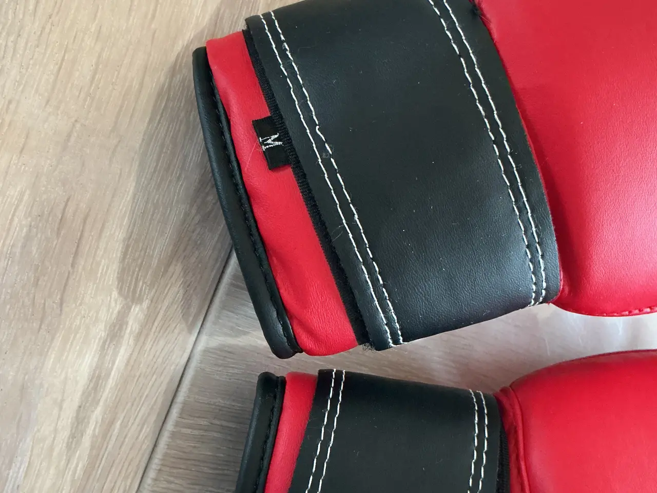 Billede 4 - Boksesæk og handsker
