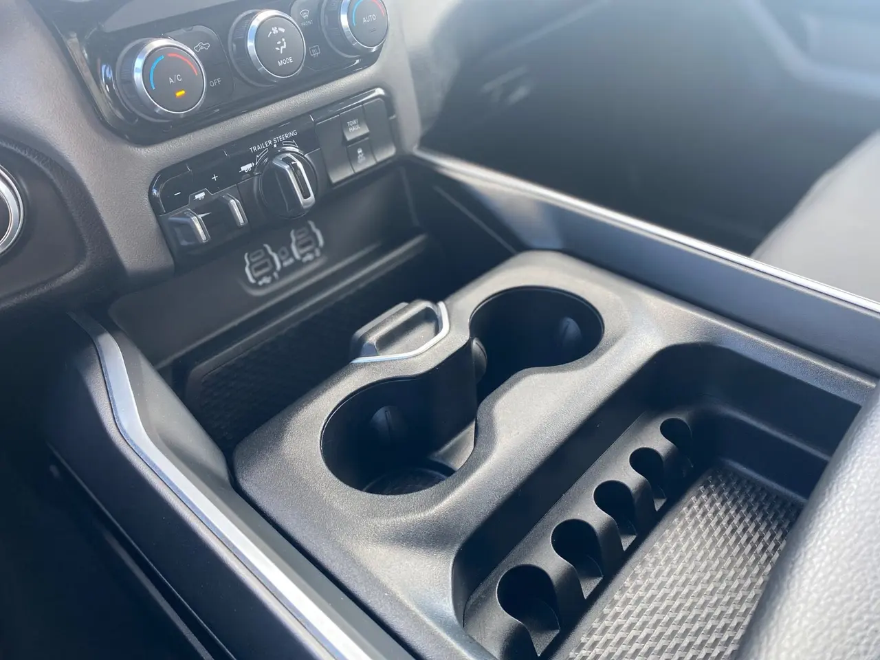 Billede 17 - Dodge RAM 1500 5,7 V8 Hemi Laramie Sport aut.