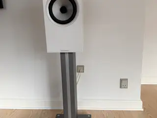 Bowers & Wilkins 705 S2 / Nad C700