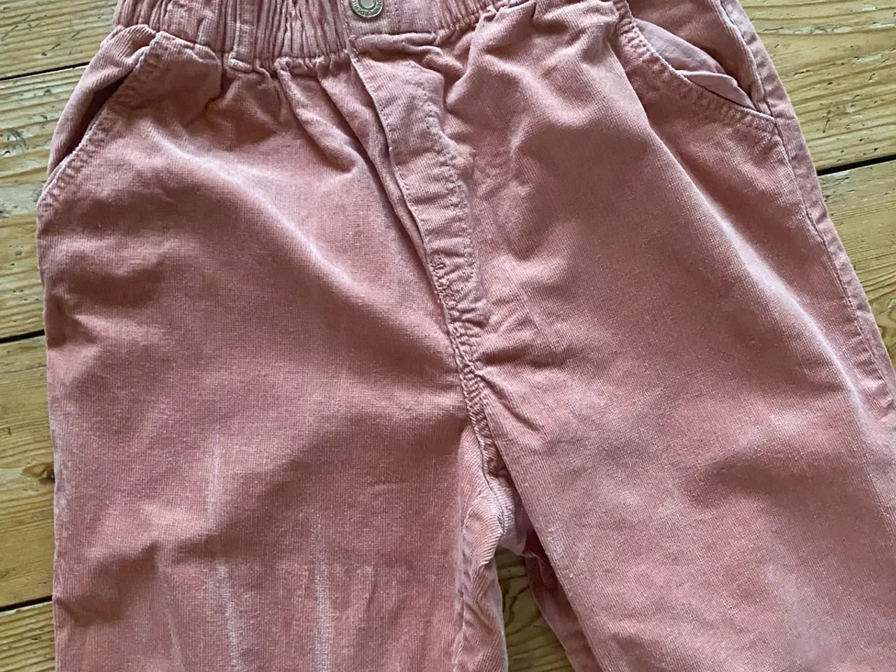 Billede 2 - H&m bukser 140