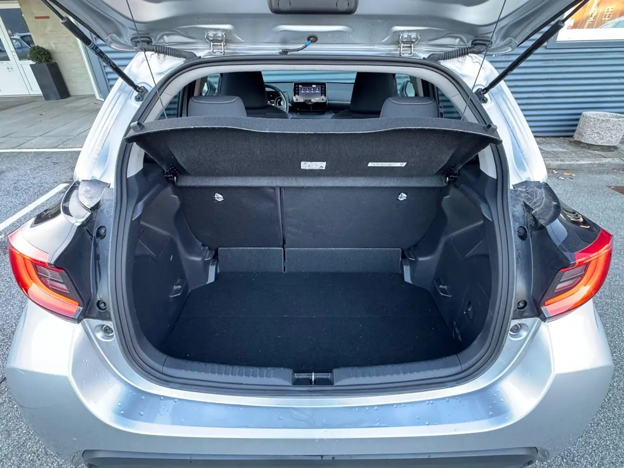Billede 6 - Toyota Yaris 1,5 Hybrid Active Tech Design e-CVT
